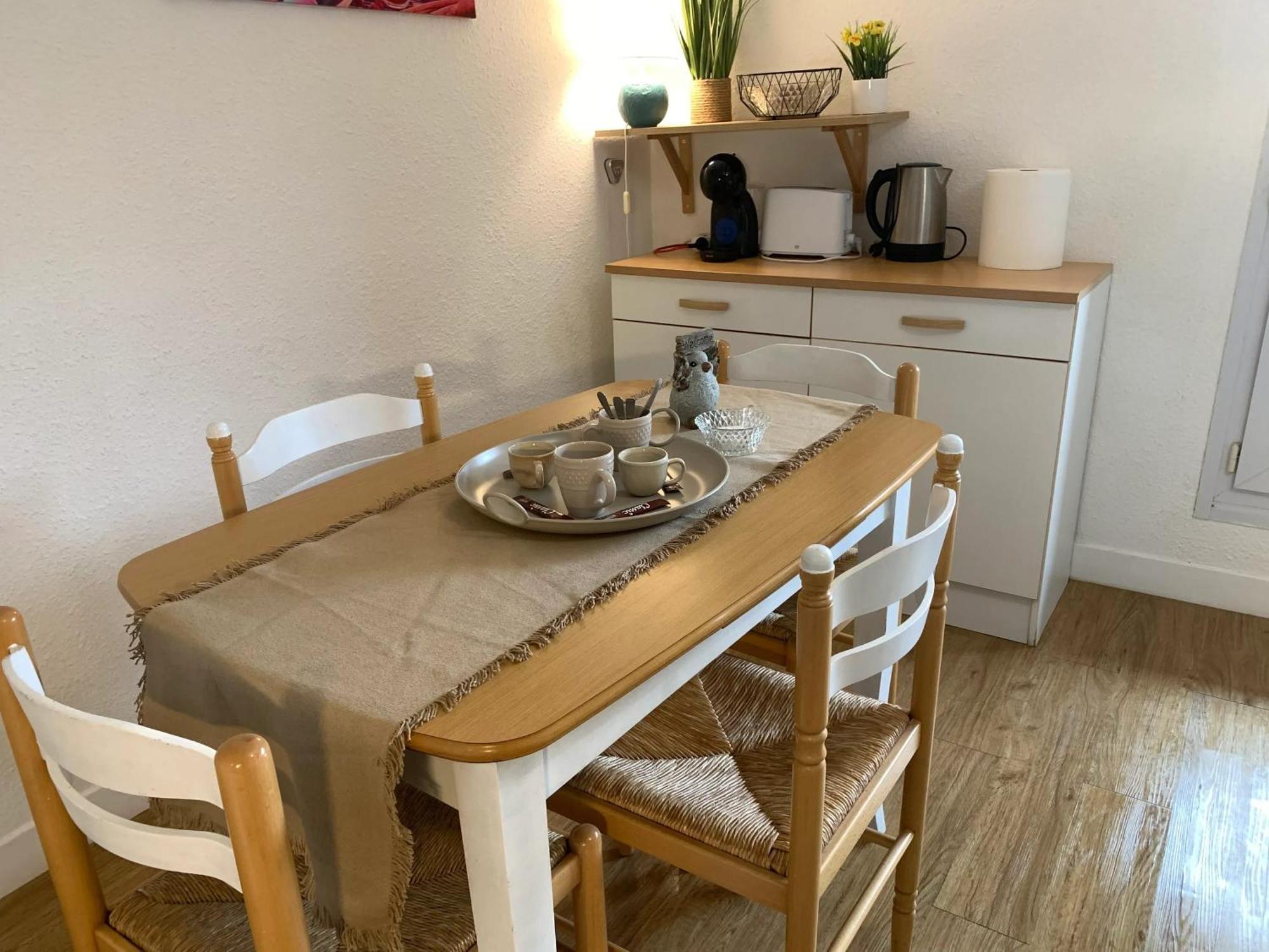 Appartement Charmant A Bagneres De Bigorre 56 M² Avec Balcon Exterior photo